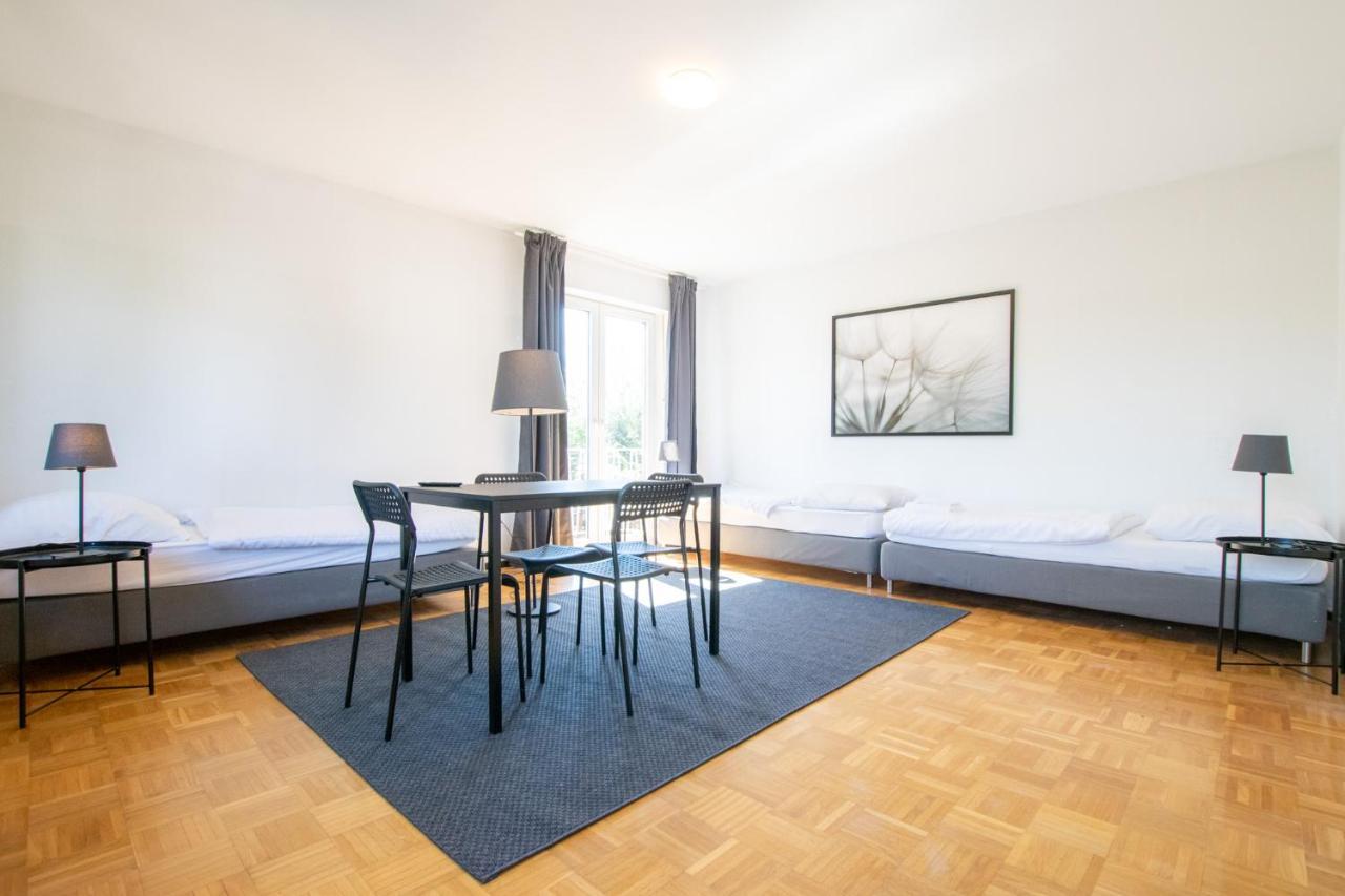 Raj Living - 1 , 3 And 4 Room Apartments - 20 Min Messe Dus & Airport Dus 梅尔布施 外观 照片