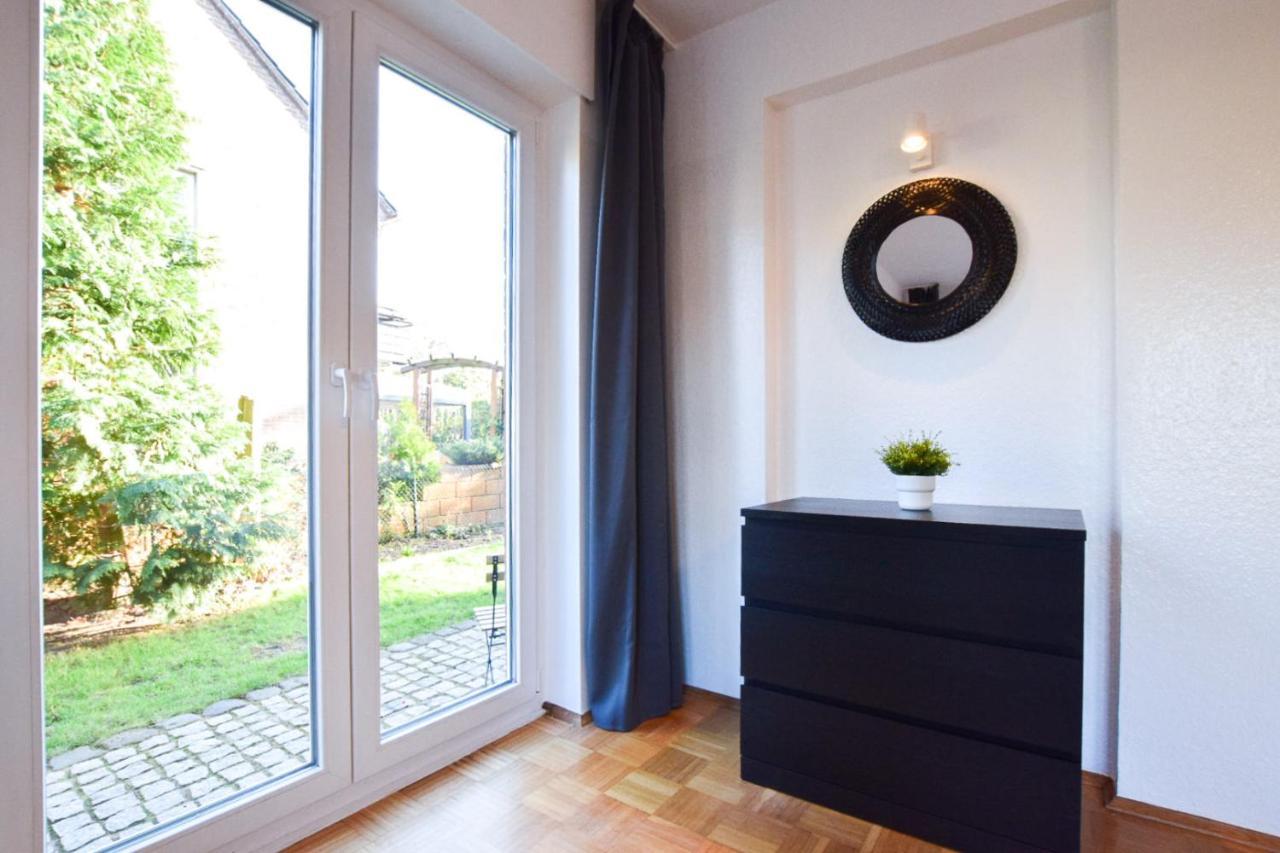 Raj Living - 1 , 3 And 4 Room Apartments - 20 Min Messe Dus & Airport Dus 梅尔布施 外观 照片
