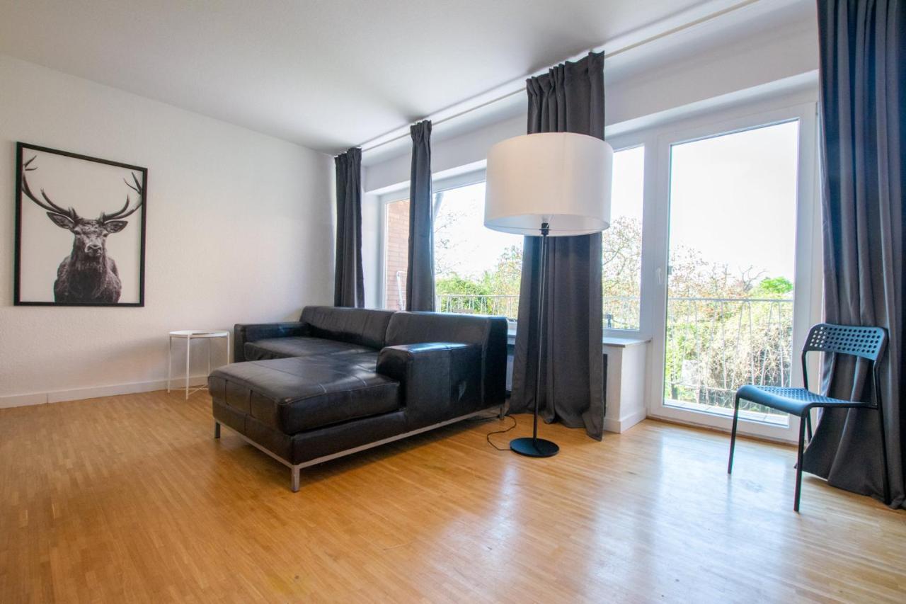 Raj Living - 1 , 3 And 4 Room Apartments - 20 Min Messe Dus & Airport Dus 梅尔布施 外观 照片