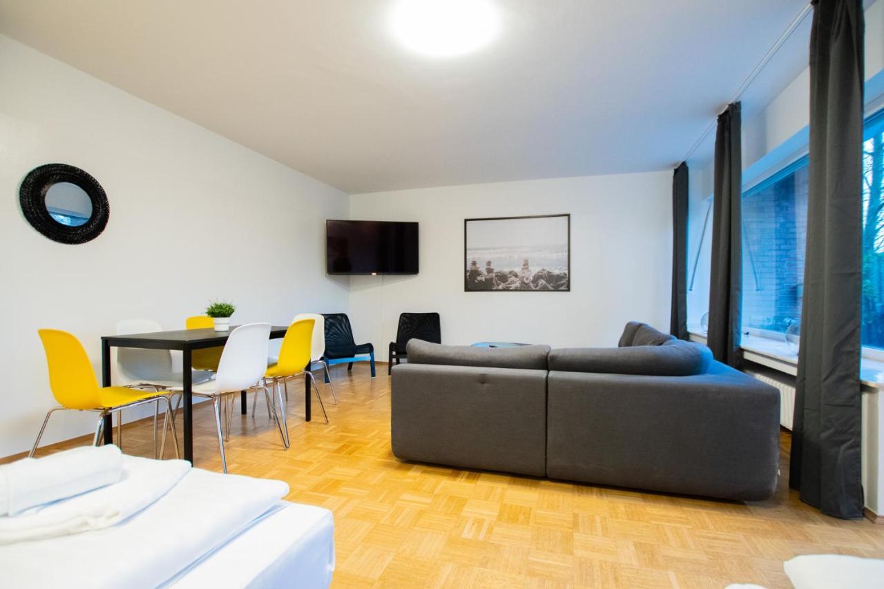 Raj Living - 1 , 3 And 4 Room Apartments - 20 Min Messe Dus & Airport Dus 梅尔布施 外观 照片