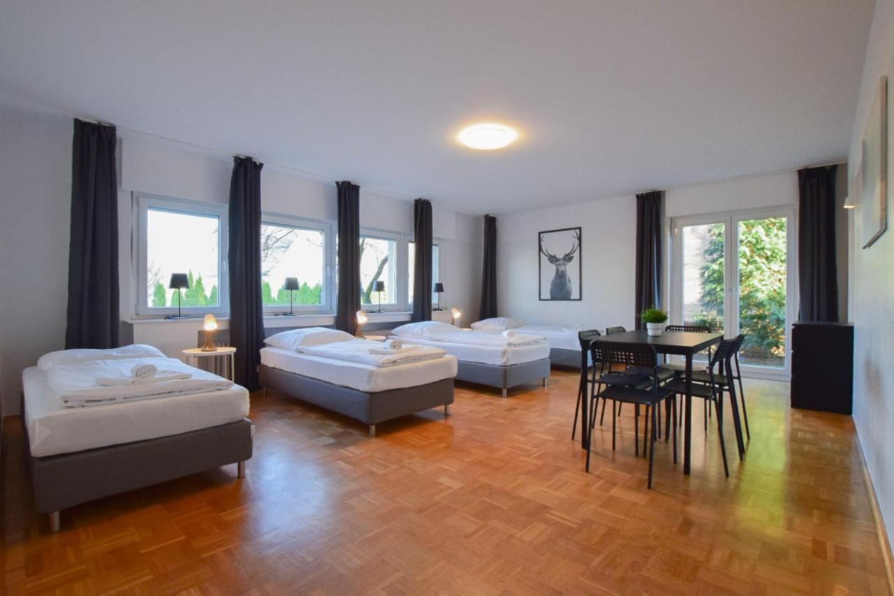 Raj Living - 1 , 3 And 4 Room Apartments - 20 Min Messe Dus & Airport Dus 梅尔布施 外观 照片