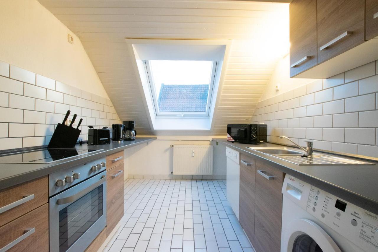 Raj Living - 1 , 3 And 4 Room Apartments - 20 Min Messe Dus & Airport Dus 梅尔布施 外观 照片
