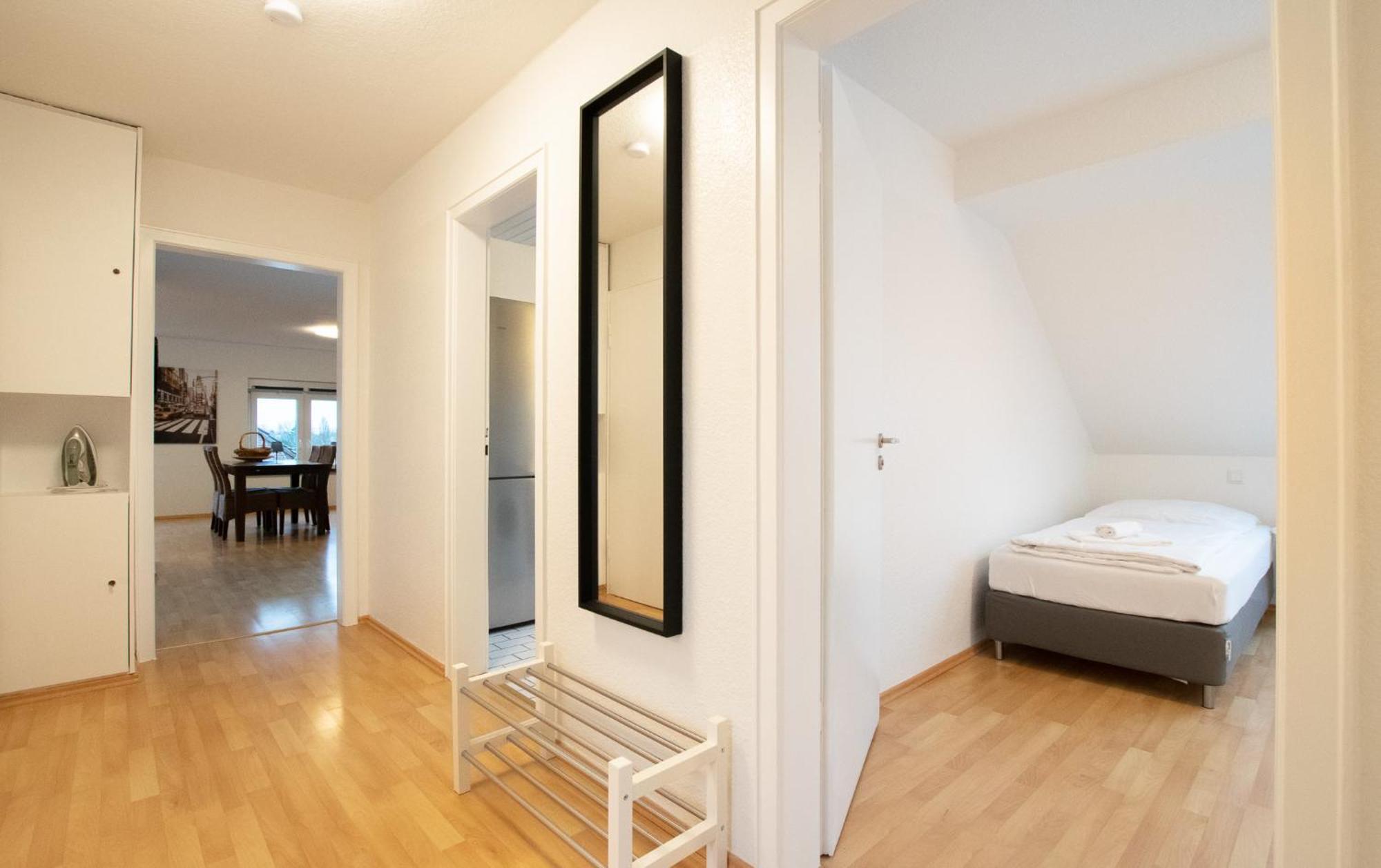 Raj Living - 1 , 3 And 4 Room Apartments - 20 Min Messe Dus & Airport Dus 梅尔布施 外观 照片