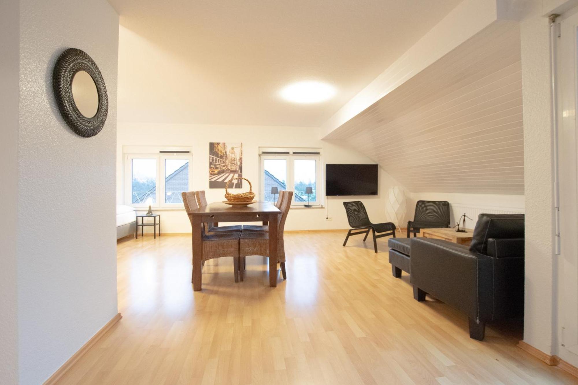 Raj Living - 1 , 3 And 4 Room Apartments - 20 Min Messe Dus & Airport Dus 梅尔布施 外观 照片