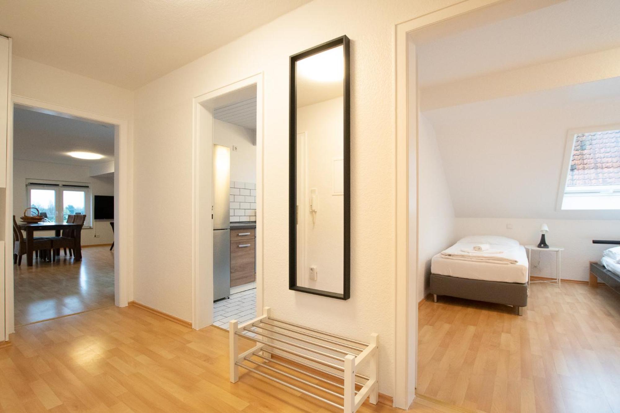 Raj Living - 1 , 3 And 4 Room Apartments - 20 Min Messe Dus & Airport Dus 梅尔布施 外观 照片