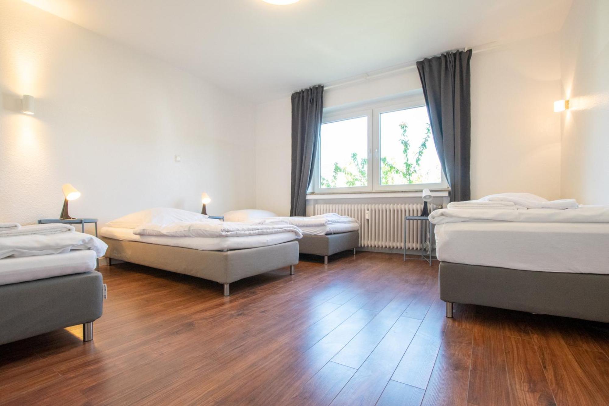 Raj Living - 1 , 3 And 4 Room Apartments - 20 Min Messe Dus & Airport Dus 梅尔布施 外观 照片